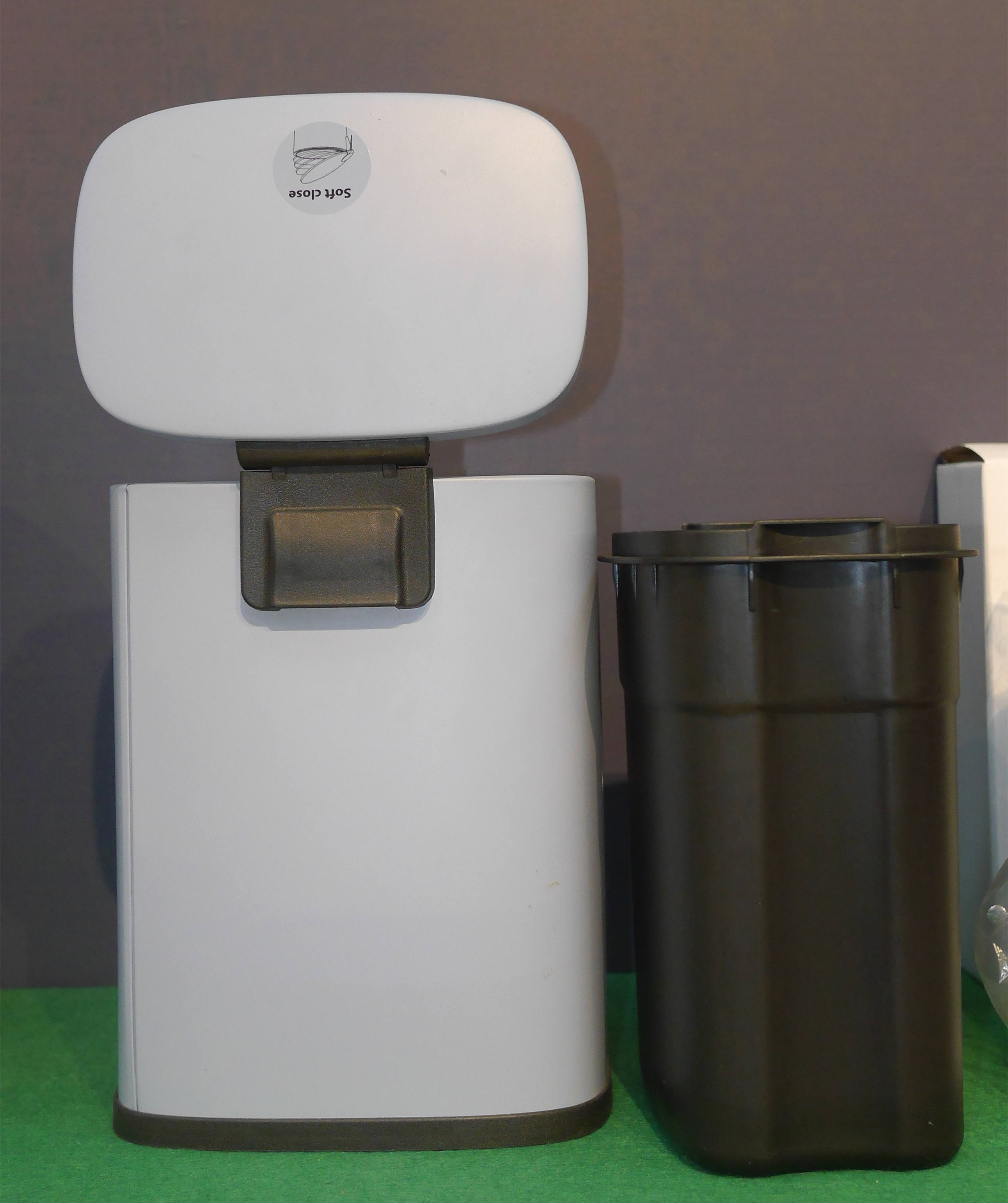 bedroom trash bin