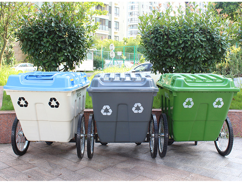 floating rubbish bin